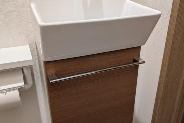 トイレ手洗器撤去工事